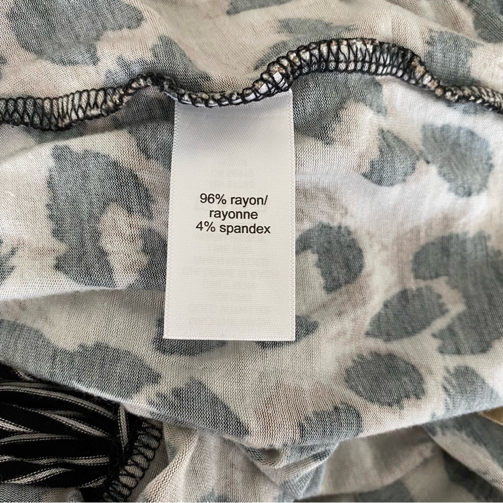 MAURICES 24/7 Women's Size 2 Black Striped Leopard Colorblock 3/4 Sleeves Top - Picture 4 of 6